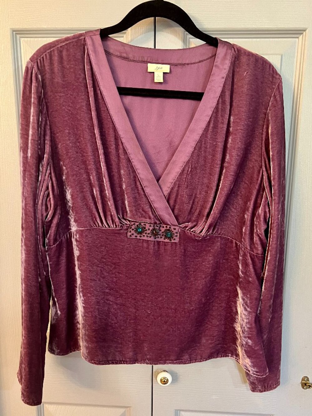 J. Jill Rayon Silk Velvet V-neck Beaded Top. Large Petite